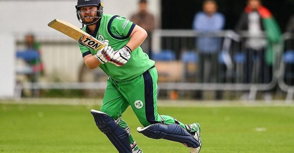 A Review of Cricket Hats, Bats & Gloves for Irish Cricketers