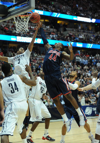 Forward Solomon Hill of the Arizona Wildcats